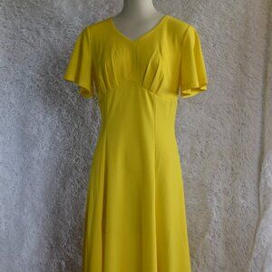 NWOT Dress Tells Dress - Yellow - Large